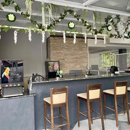 Grand Nirvana Slantschew brjag