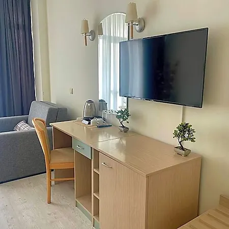 Hotel Grand Nirvana