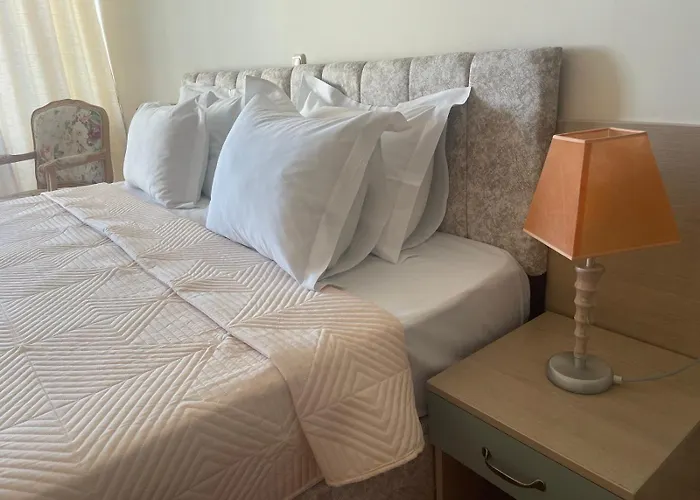 호텔 Grand Nirvana 4*