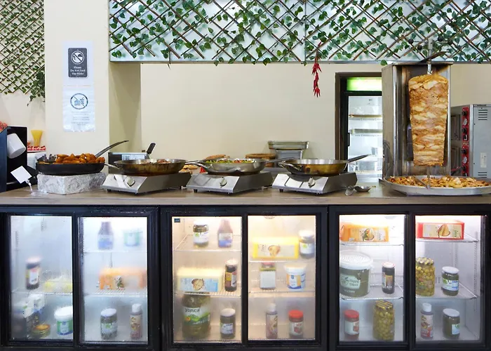 Grand Nirvana Szálloda