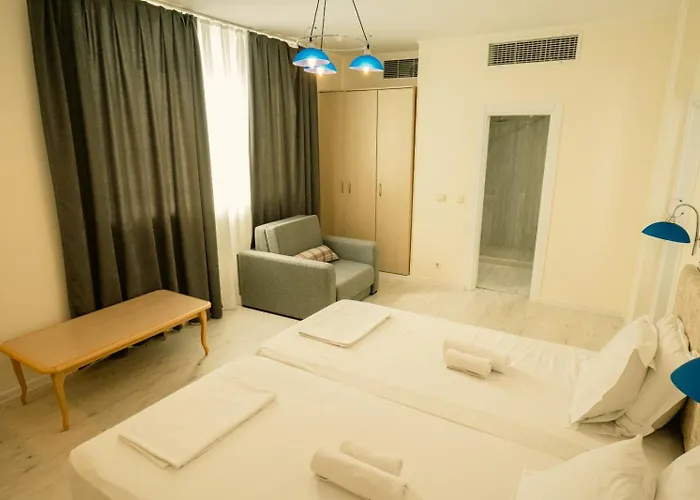 Grand Nirvana Szálloda 4*