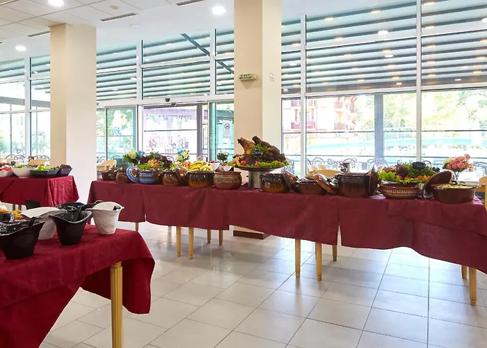 Hotel Grand Nirvana 4*